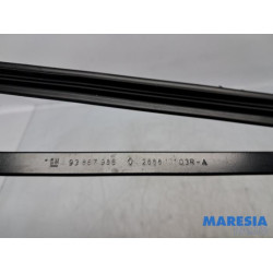 Renault - Trafic - Scheibenwischerarm vorne