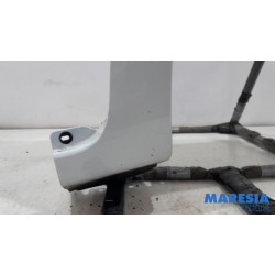 Renault - Clio - Kotflügel rechts vorne