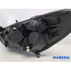 Renault - Clio - Phare droit