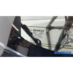 Renault - Clio - Tailgate