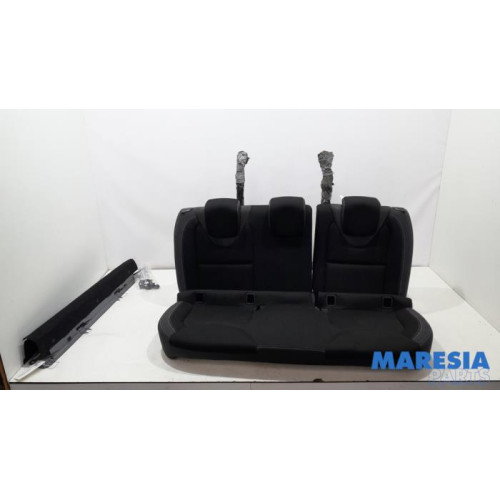 Renault - Clio - Rear bench seat