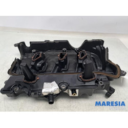 Renault - Master - Ventildeckel