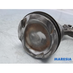 Renault - Scenic - Drijfstang