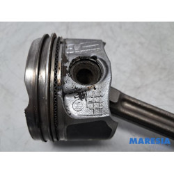 Renault - Scenic - Drijfstang