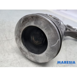 Renault - Master - Drijfstang