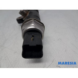 Renault - Master - Fuel injector nozzle