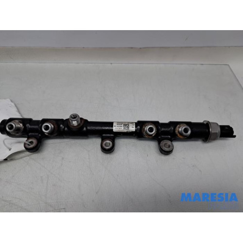 Renault - Master - Fuel injector nozzle