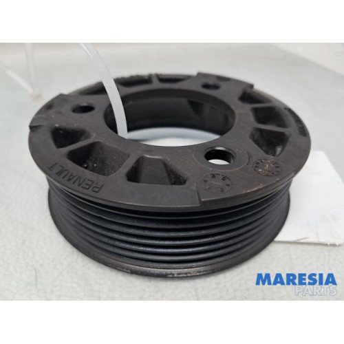 Renault - Master - Wasserpumpe Riemenscheibe