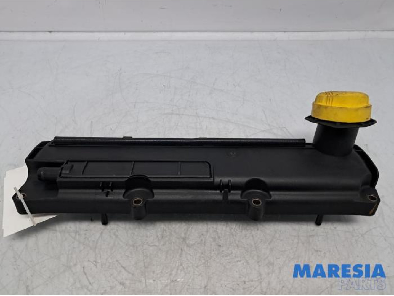 Renault - Clio - Rocker cover