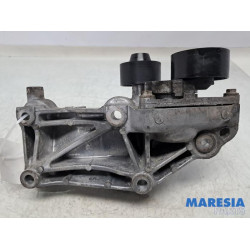 Renault - Master - Support dynamo bas