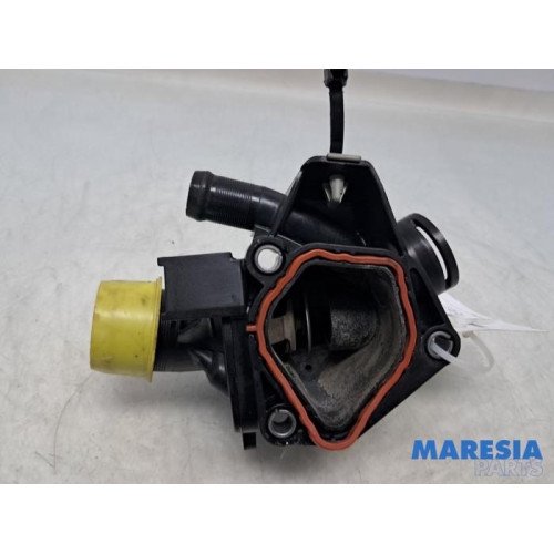 Renault - Master - Thermostat housing