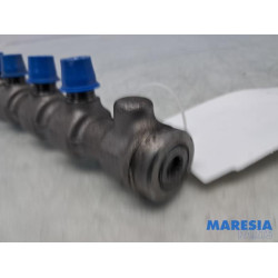 Renault - Trafic - Fuel injector nozzle