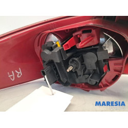 Peugeot - 206 - Rücklicht rechts