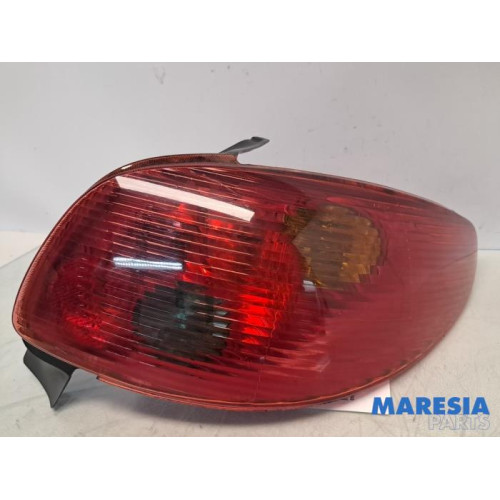 Peugeot - 206 - Rücklicht rechts