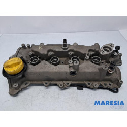 Renault - Megane - Rocker cover