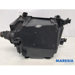 Opel - Grandland X - Zekeringkast