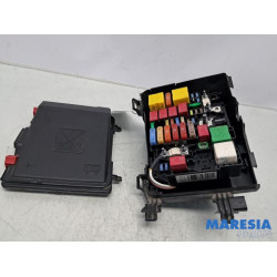 Opel - Grandland X - Zekeringkast