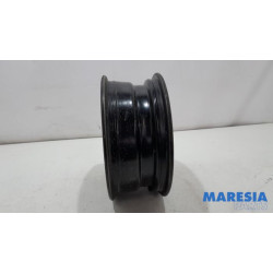 Renault - Clio - Wheel