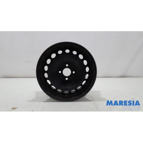 Renault - Clio - Wheel