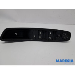 Opel - Grandland X - Multi-functional window switch