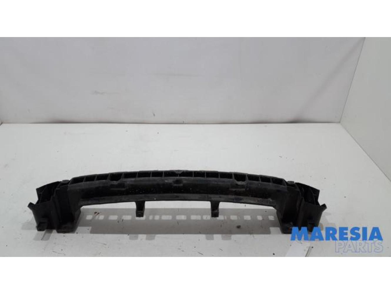 Renault - Clio - Rear bumper frame