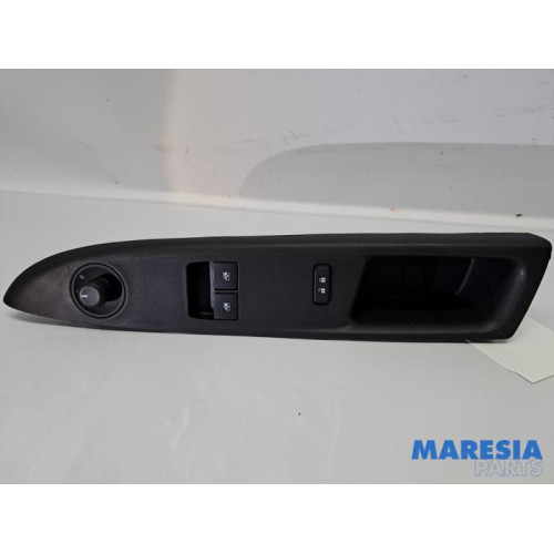 Opel - Karl - Multi-functional window switch