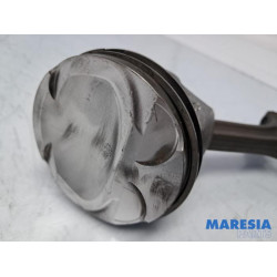 Renault - Megane - Connecting rod