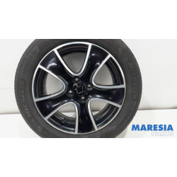 Renault - Clio - Sportvelgenset + banden