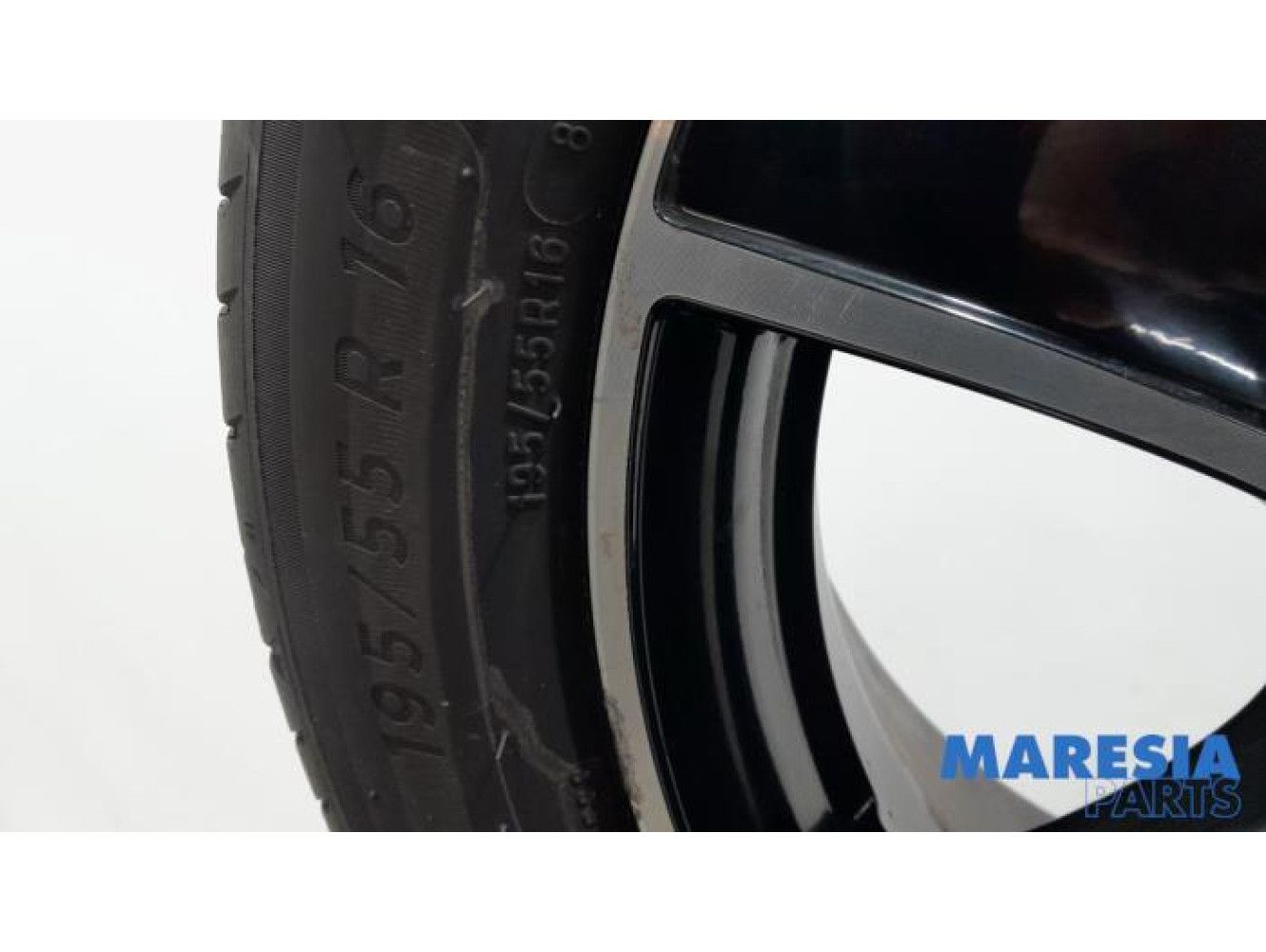 Renault - Clio - Sportvelgenset + banden