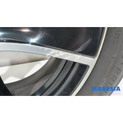 Renault - Clio - Sportvelgenset + banden