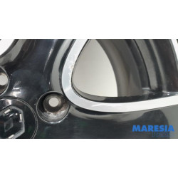 Renault - Clio - Sportvelgenset + banden