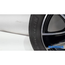 Renault - Clio - Sportvelgenset + banden