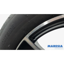 Renault - Clio - Sportvelgenset + banden