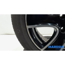 Renault - Clio - Sportvelgenset + banden