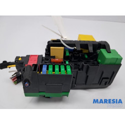 Opel - Grandland X - Fuse box