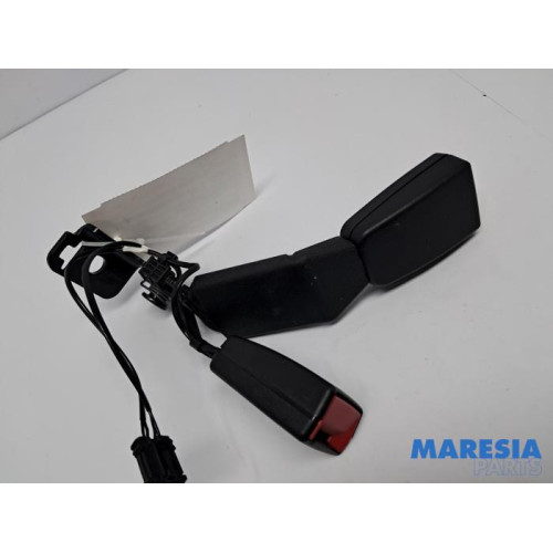 Opel - Grandland X - Rear seatbelt buckle, centre