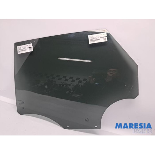 Opel - Grandland X - Portierruit 4Deurs links-achter