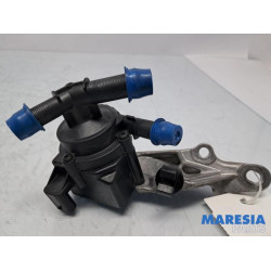 Peugeot - 208 - Additional water pump