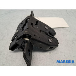 Opel - Karl - Tailgate lock mechanism