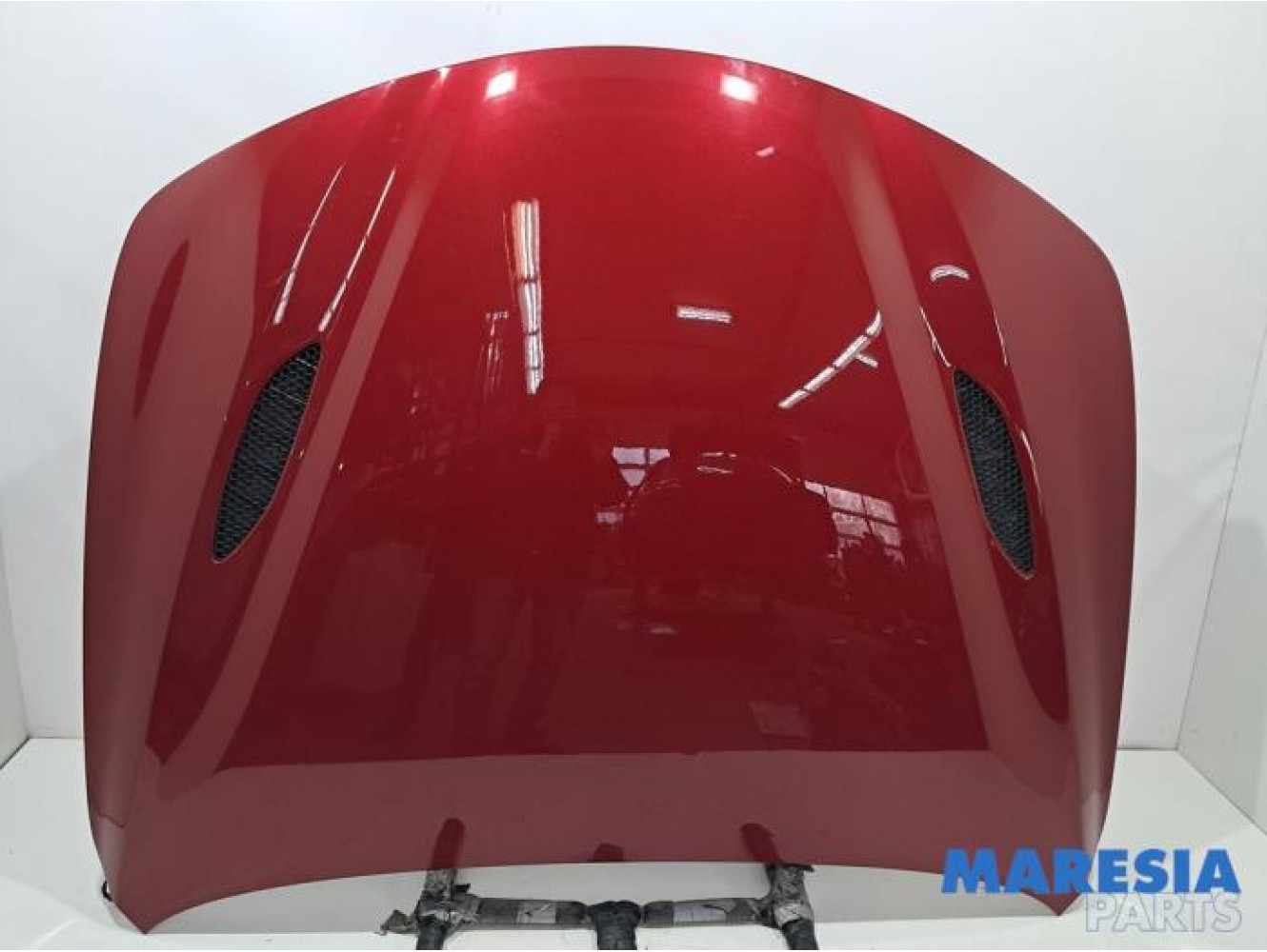Alfa Romeo - Giulia - Bonnet
