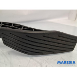 Opel - Karl - Accelerator pedal