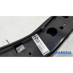 Alfa Romeo - Giulia - Lock plate