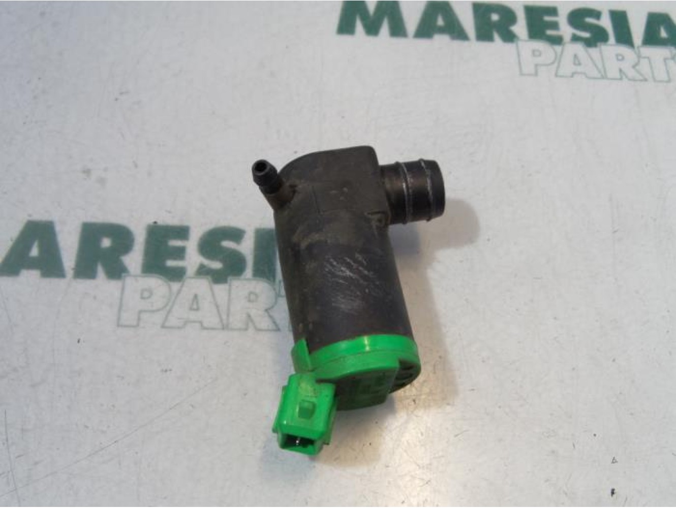 Peugeot - 206 - Scheibensprüherpumpe vorne