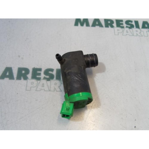 Peugeot - 206 - Scheibensprüherpumpe vorne