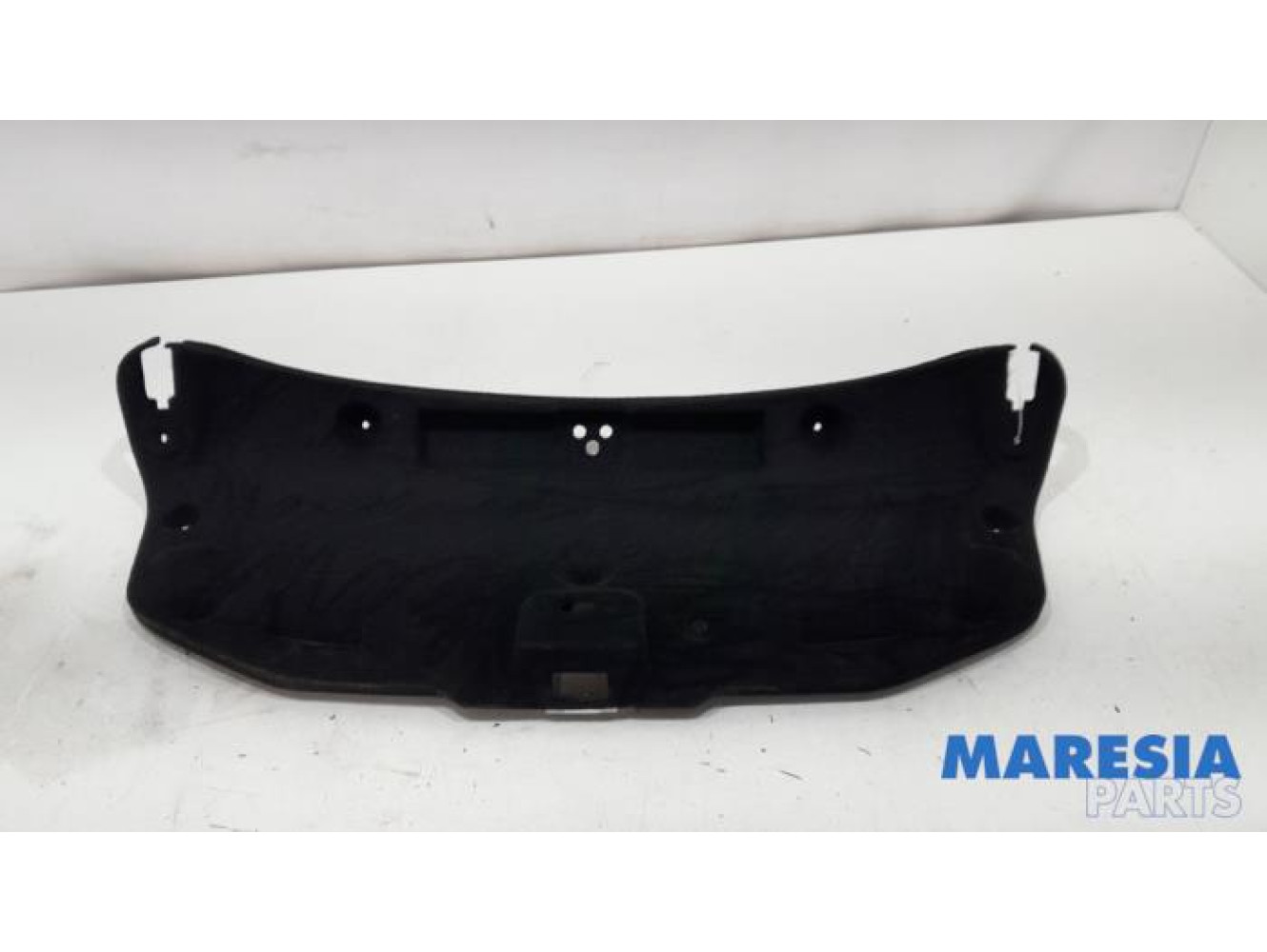 Alfa Romeo - Giulia - Tailgate trim