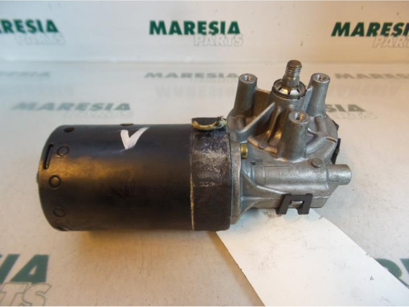 Peugeot - 206 - Front wiper motor