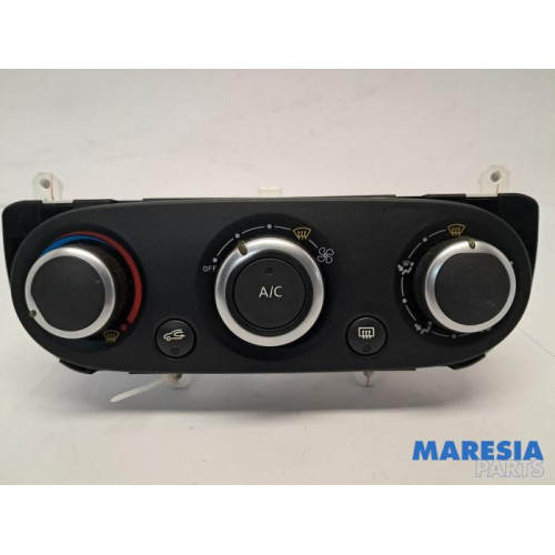 Renault - Clio - Kachel Bedieningspaneel