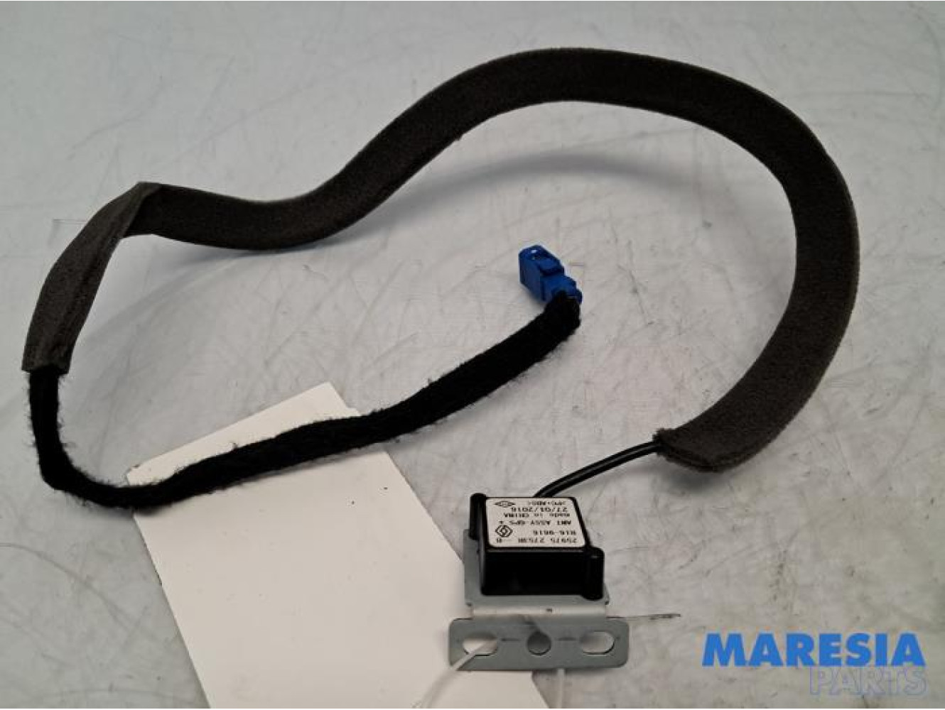 Renault - Clio - GPS Antenne