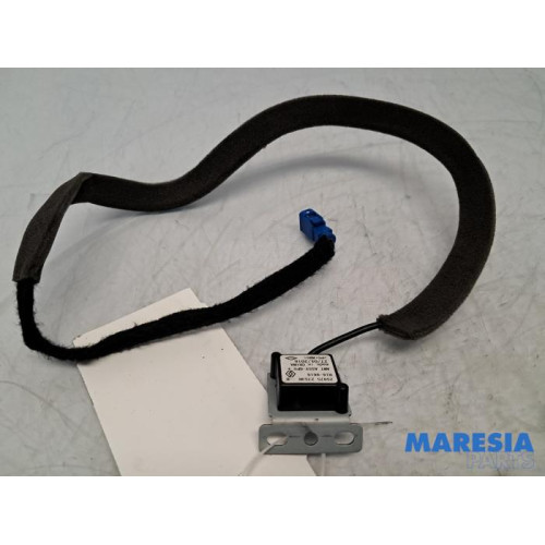 Renault - Clio - GPS Antenne