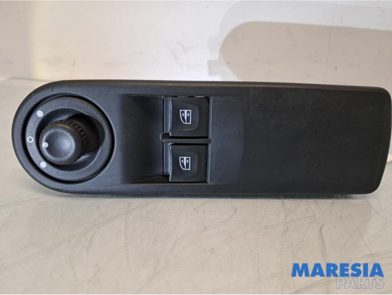 Renault - Clio - Kombischalter Fenster